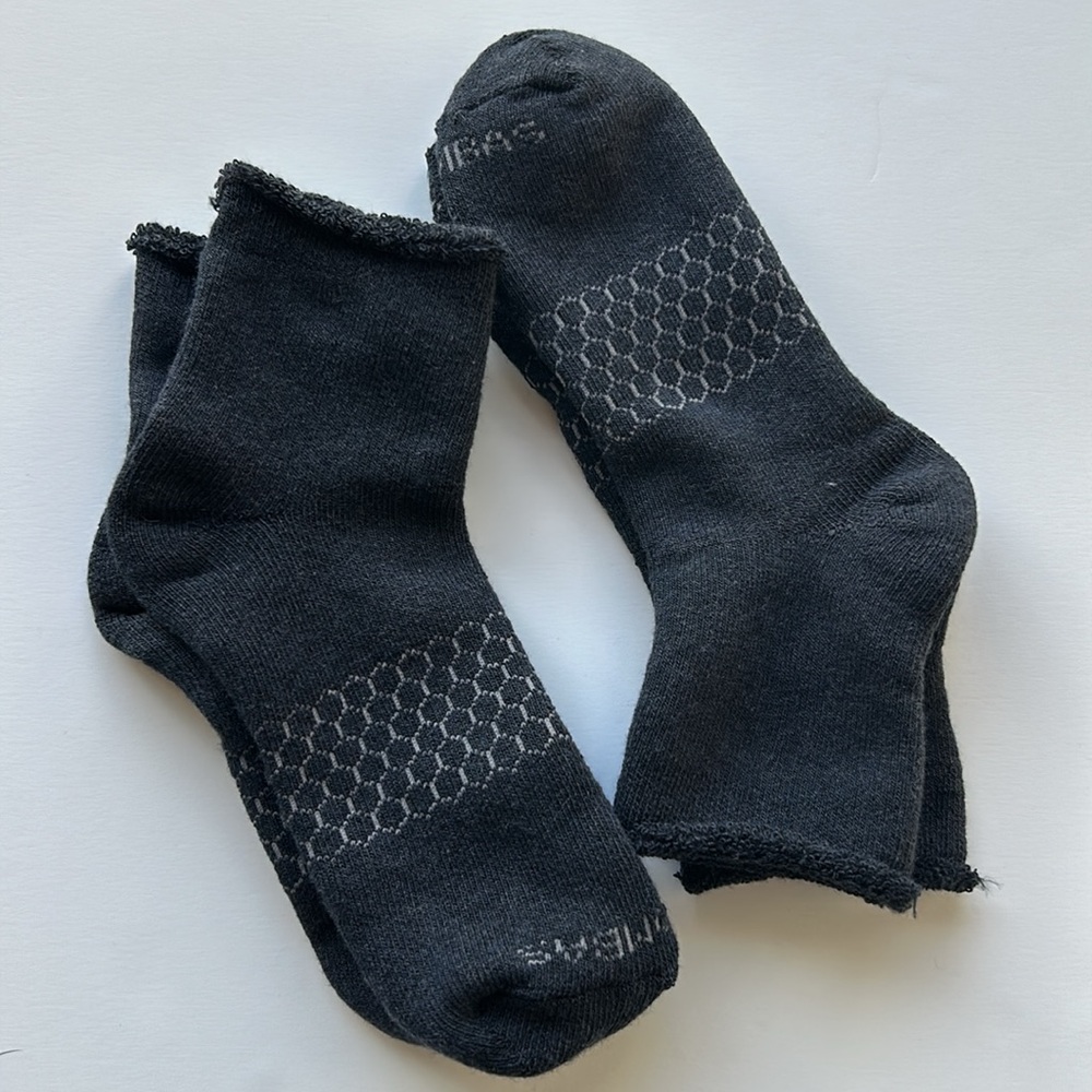 Bombas New 2 pair Roll Top Quarter Socks Large Hex Tec Black Plush Thick